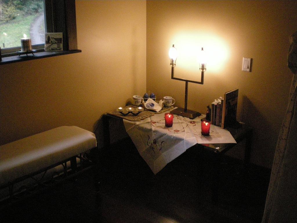 Bed and Breakfast Davis Brook Retreat Sechelt Zimmer foto